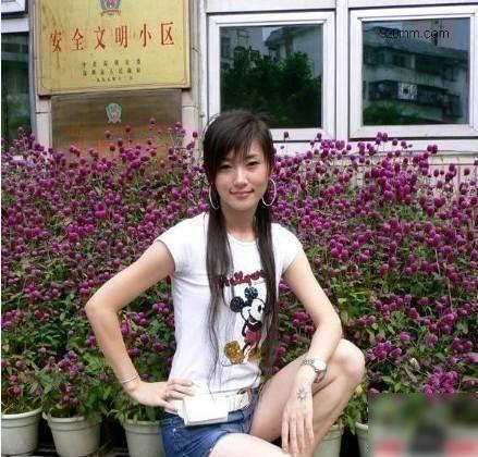 爆料一姐打女儿视频播放,打女儿视频引发社会关注  第1张